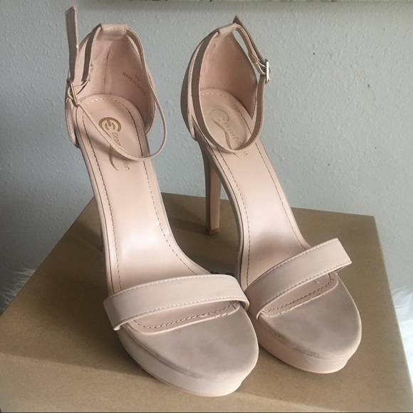 Forever 21 Nude Strap Heels Size 10 - Picture 2 of 5